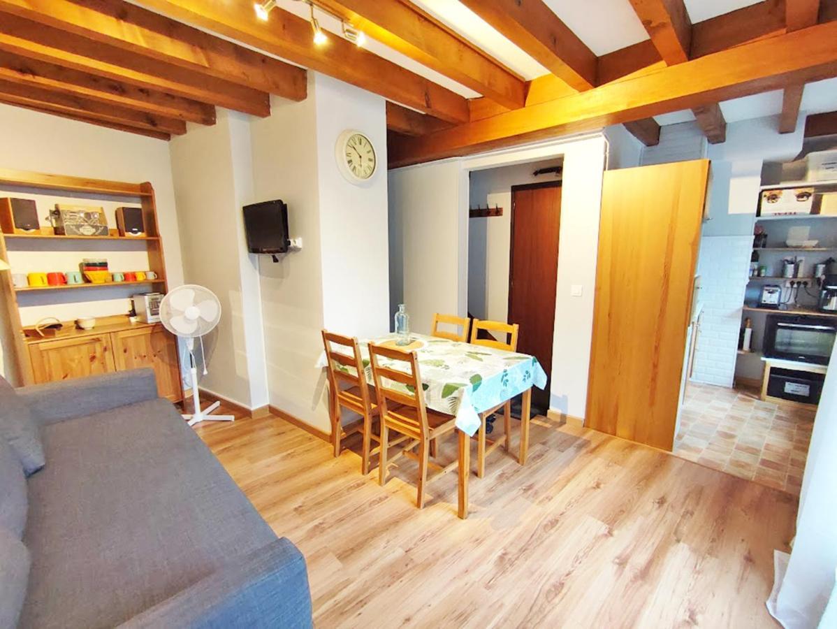 Appartement La Taniere, T2 Duplex, Centre Luchon, 4 Personnes, Wifi, 3eme Etage *