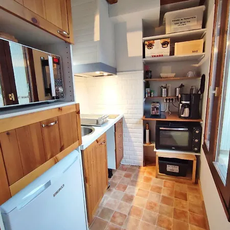 La Taniere, T2 Duplex, Centre Luchon, 4 Personnes, Wifi, 3Eme Etage Appartement Bagnères-de-Luchon Buitenkant foto