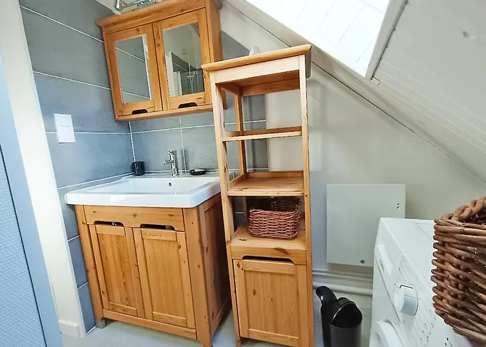 La Taniere, T2 Duplex, Centre Luchon, 4 Personnes, Wifi, 3Eme Etage