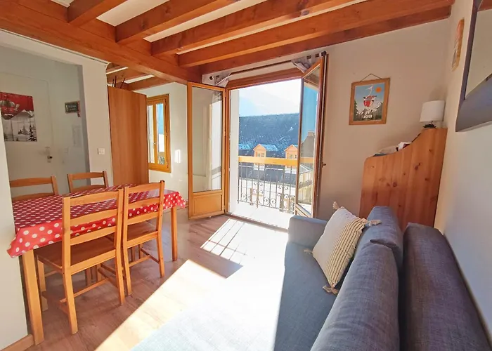 La Taniere, T2 Duplex, Centre Luchon, 4 Personnes, Wifi, 3Eme Etage