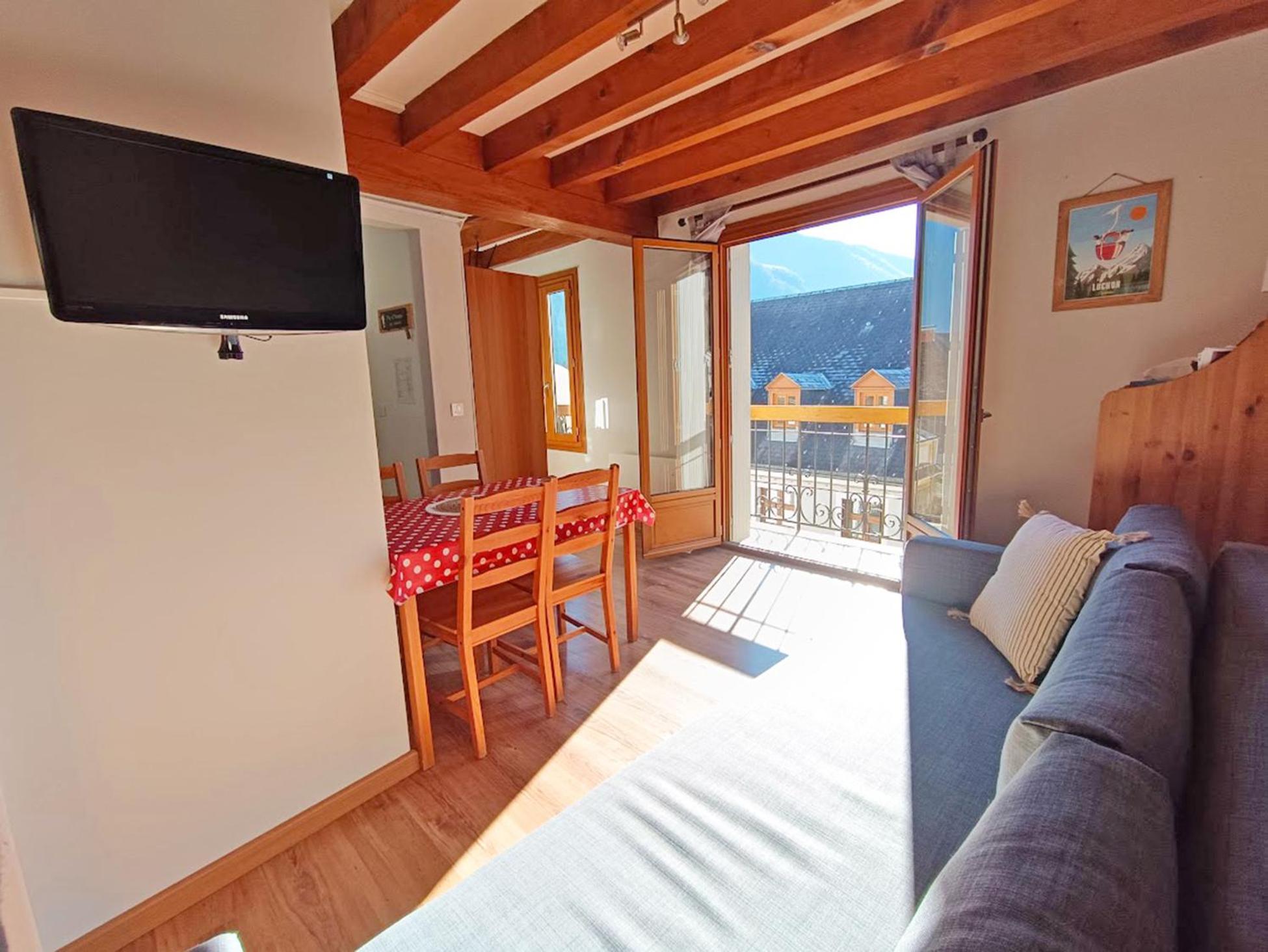 Appartement La Taniere, T2 Duplex, Centre Luchon, 4 Personnes, Wifi, 3eme Etage *